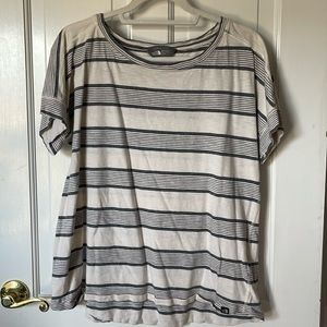 The North Face Short Sleeve Striped Shirt Size XL
